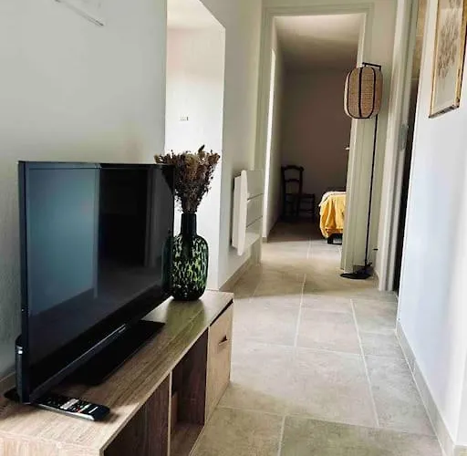 Appartement Petit Place De L Eglise Piana (Corsica)