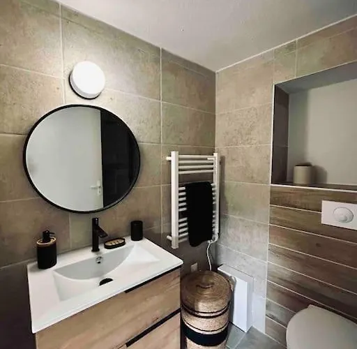 Petit Place De L Eglise Apartment
